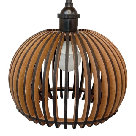 Twisting lamp shade